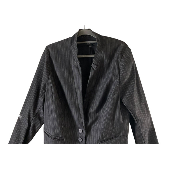 Lane Bryant Women's 24 Black Blazer Jacket Pinstripe Two Button Work Office - Picture 9 of 11